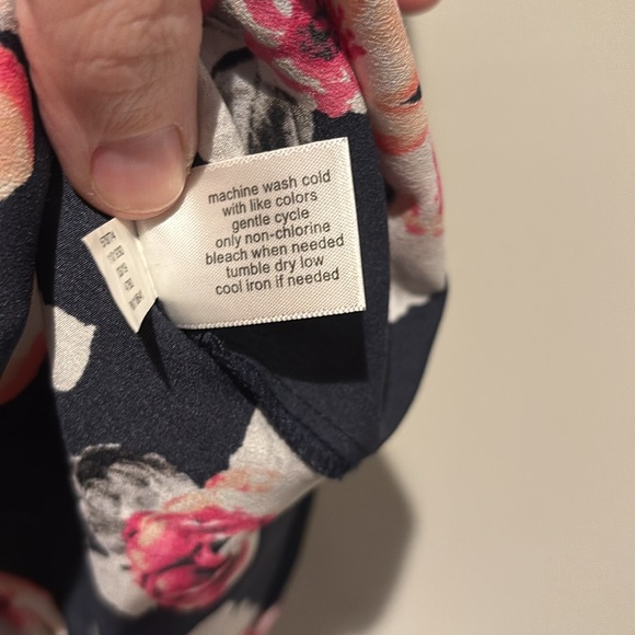 Navy with pink floral blouse - Picture 5 of 7